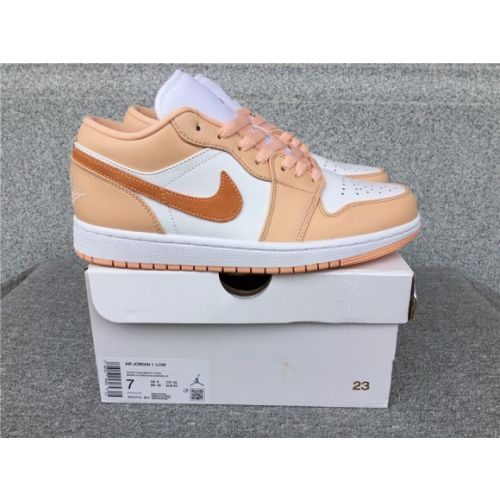 Air Jordan 1 Low  DC0774-801