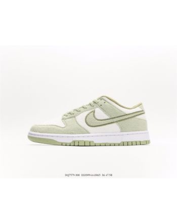 Nike SB Zoom Dunk Low  Fleece DQ7579-300